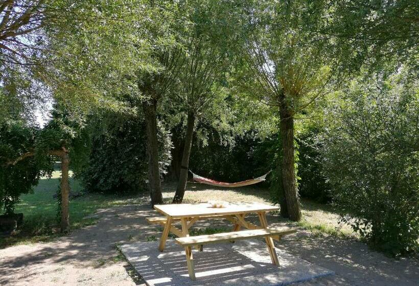 민박 Domaine De La Cooloeuvre