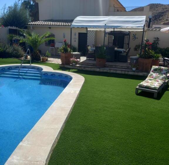Cortijo Esquina B&b Guesthouse