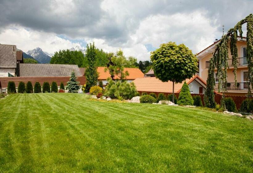 פנסיון Chalet Nova Lesna Mountain View