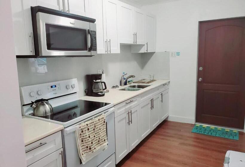 Пансион La Villa Azul   A Beachy Stay In Miami