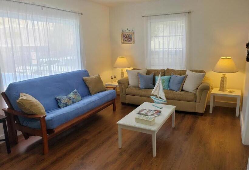 Пансион La Villa Azul   A Beachy Stay In Miami