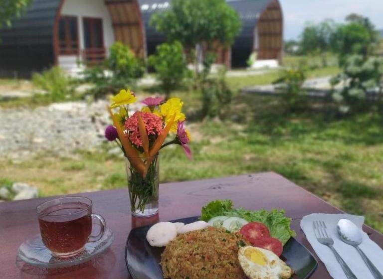 استراحتگاه Gino S Place   Guest House & Jungle Trekking