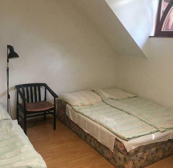 הוסטל Göncölház