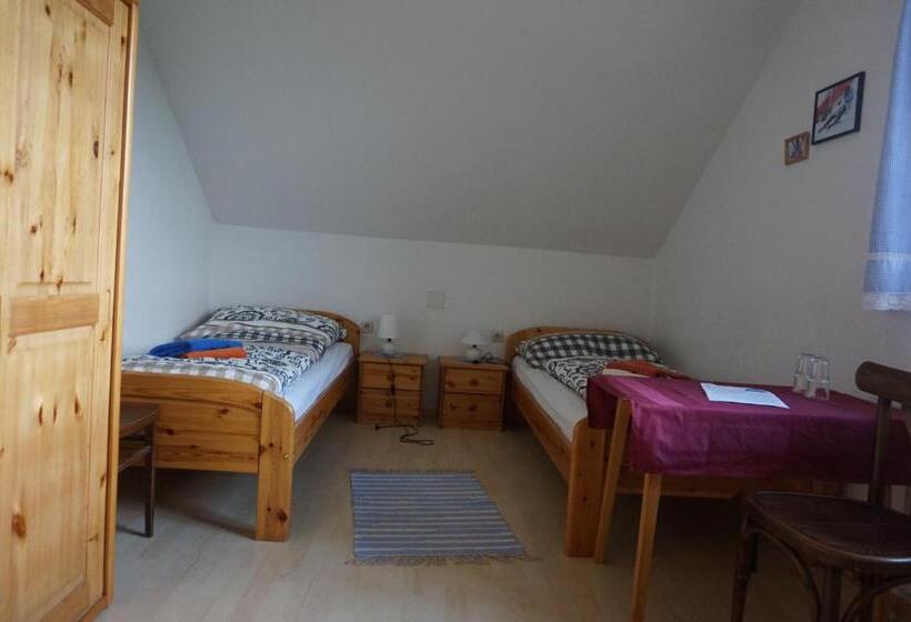 ユースホステル Viehberghütte