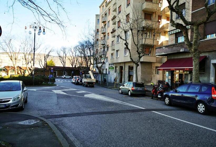 تختخواب و صبحانه Murat Otto