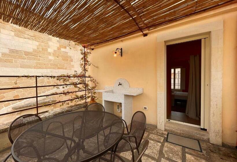 Bed and Breakfast Palazzo De Carlo E Il Parco Dei 7 Pozzi