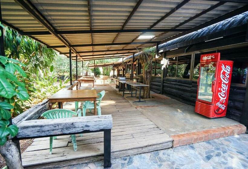 هتل Baan Chai Dan