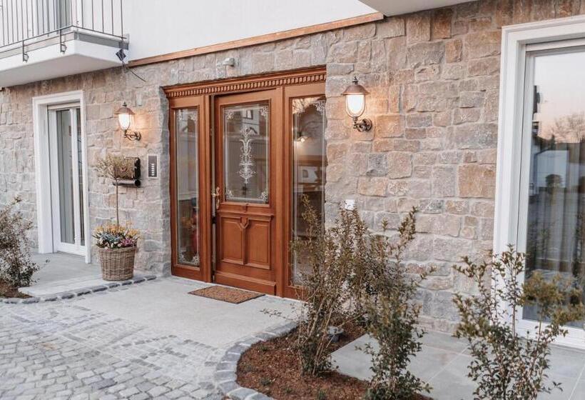 ホテル Das Betthupferl