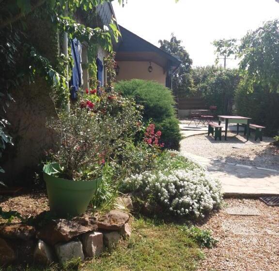 צימר Les Mouettes 1 Gite Ou 4 Chambres D Hote, Jardin ,bords De Loire