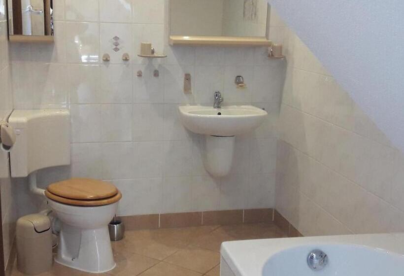 פנסיון Storchennest Spreewald