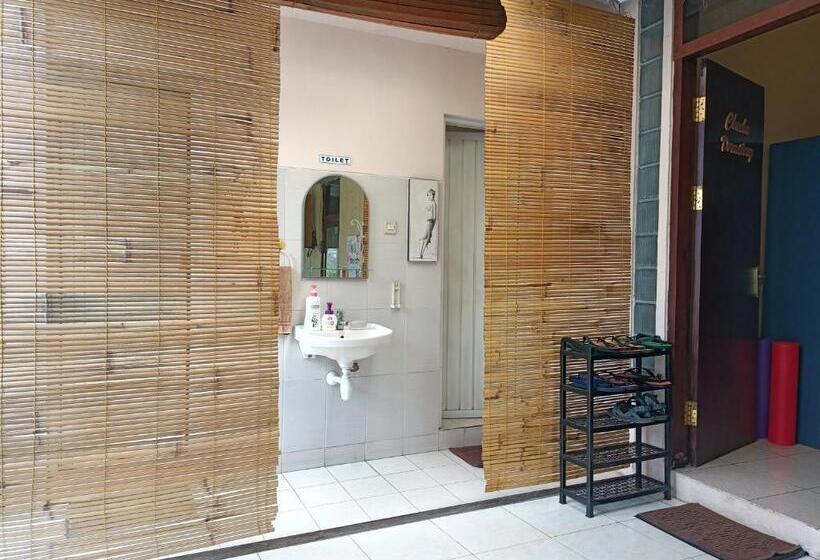 تختخواب و صبحانه Chacha Homestay & Dormitory