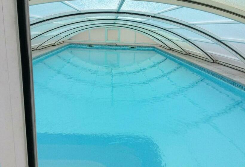 住宿加早餐  Chambre Arnica Lit 140 Wifi Sdb Partagée