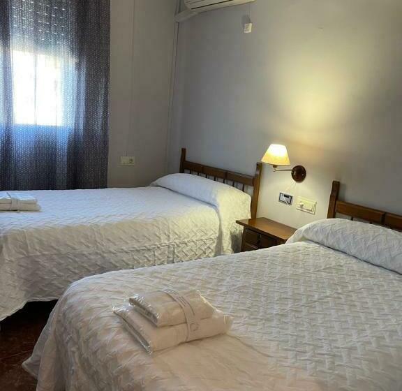بنسيون Hostal Parapanda