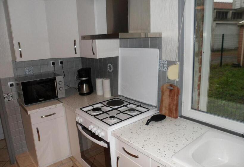 بنسيون Maison Individuelle De 100 M2