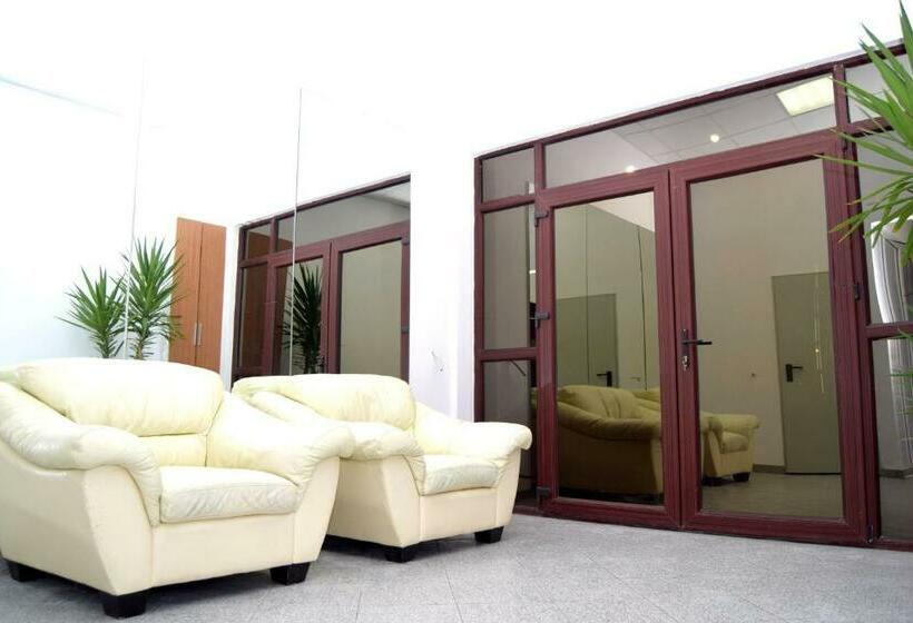 بنسيون Road Rooms