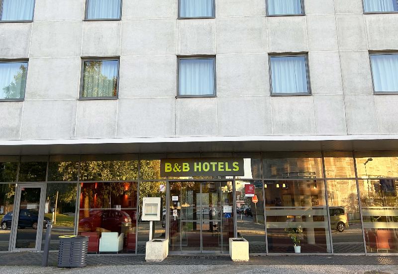 B&B HOTEL Maubeuge Gare