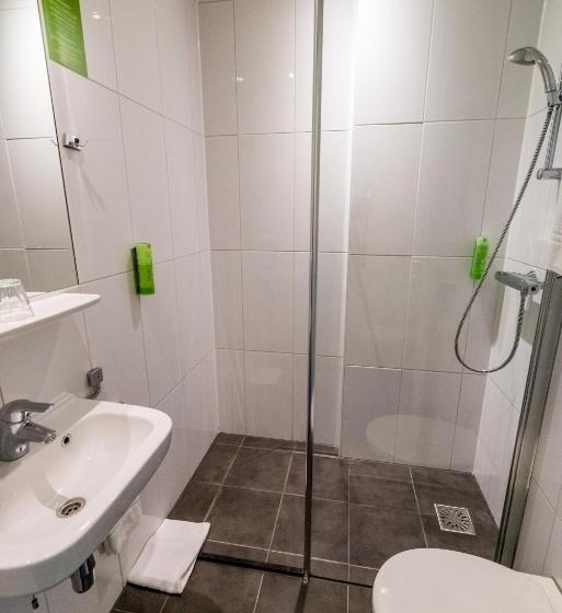 فندق Court Garden