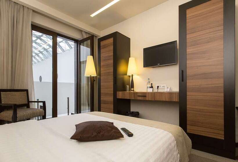 هتل Europa Royale Bucharest