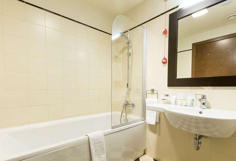 هتل Europa Royale Bucharest