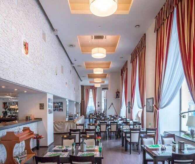 هتل Europa Royale Bucharest