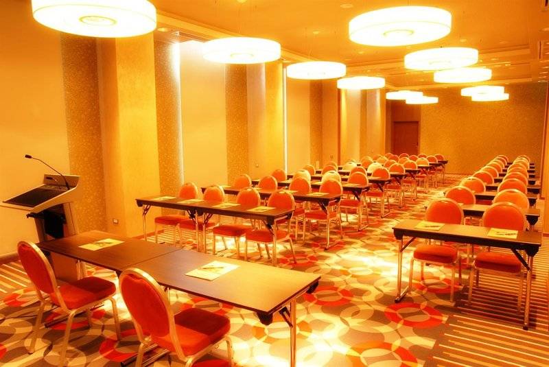 فندق Golden Tulip Ana Dome