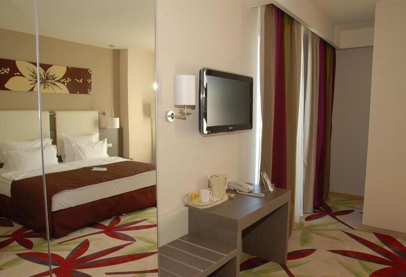 فندق Golden Tulip Ana Dome