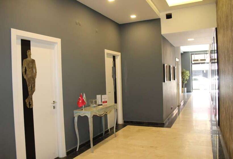 בית מלון כפרי Hangover Central