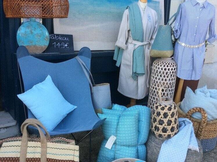 Отель La Marine De Loire Hôtel & Spa