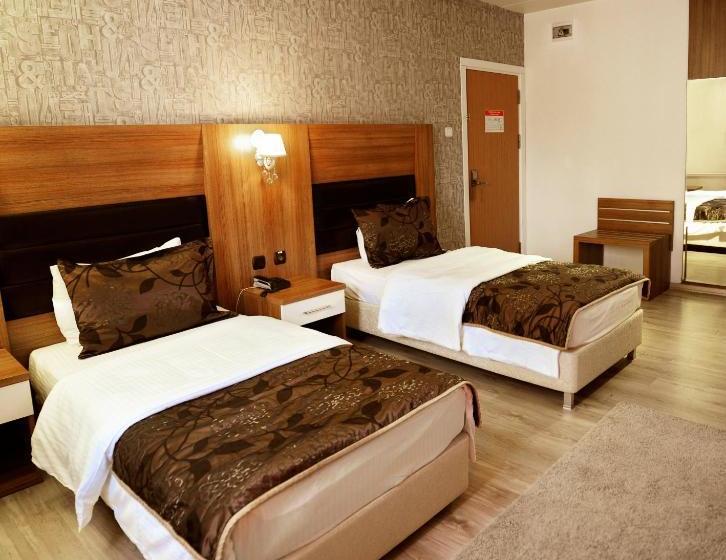 Fotos del hotel Tanik:  5