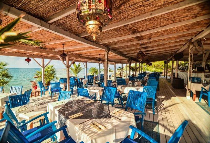 هتل Thracian Cliffs Golf & Beach Resort