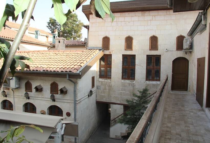 هتل Zeynep Hanim Konagi