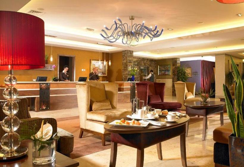 Westport Plaza Hotel, Spa & Leisure