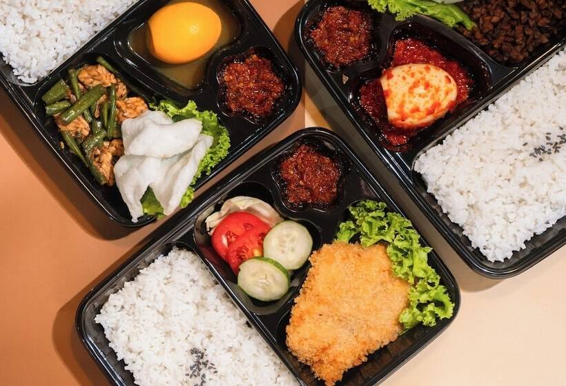 هاستل Bobopod Kota Lama, Semarang