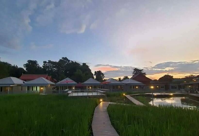 هاستل Jeerang Countryside Resort