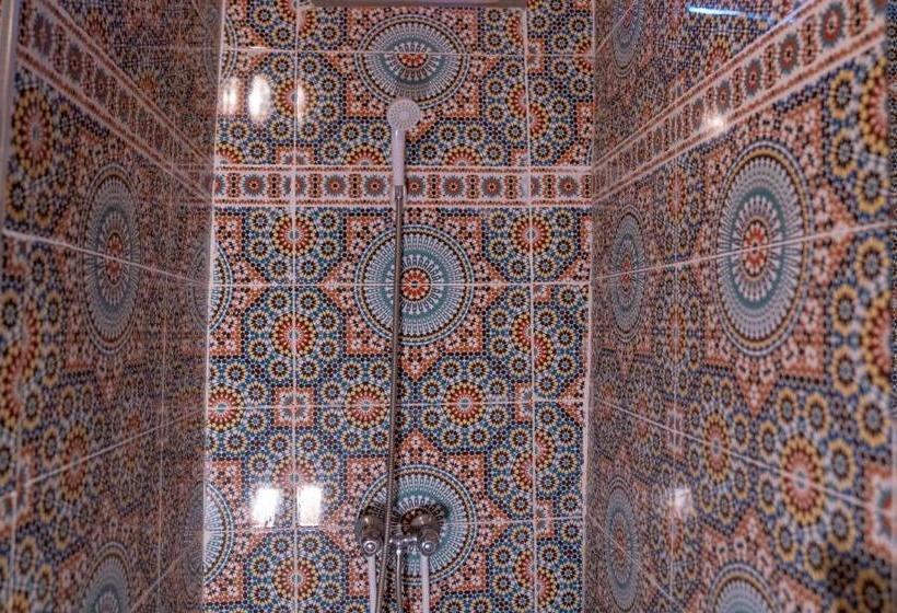 تختخواب و صبحانه Maison Etoile Du Desert