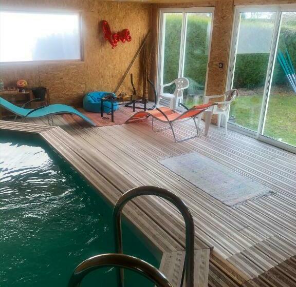 住宿加早餐  Séjour Avec Piscine Intérieure Chauffée