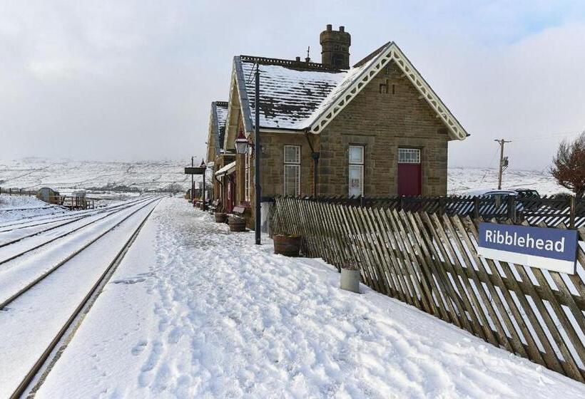 بنسيون Dalecote Barn Bed & Breakfast