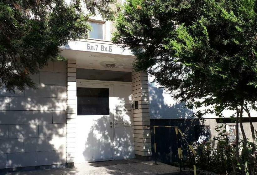 פנסיון New York  Guest Room Near The Airport, Transport Possibility