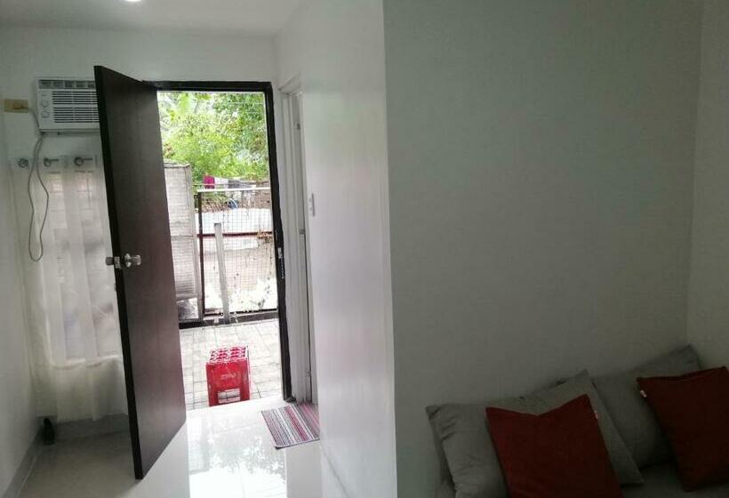فندق صغير Katrina S Dorm