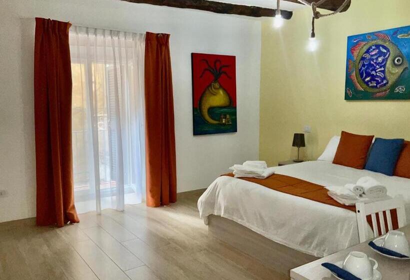 تختخواب و صبحانه A Room De  Scugnizzi