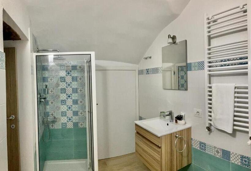 تختخواب و صبحانه A Room De  Scugnizzi