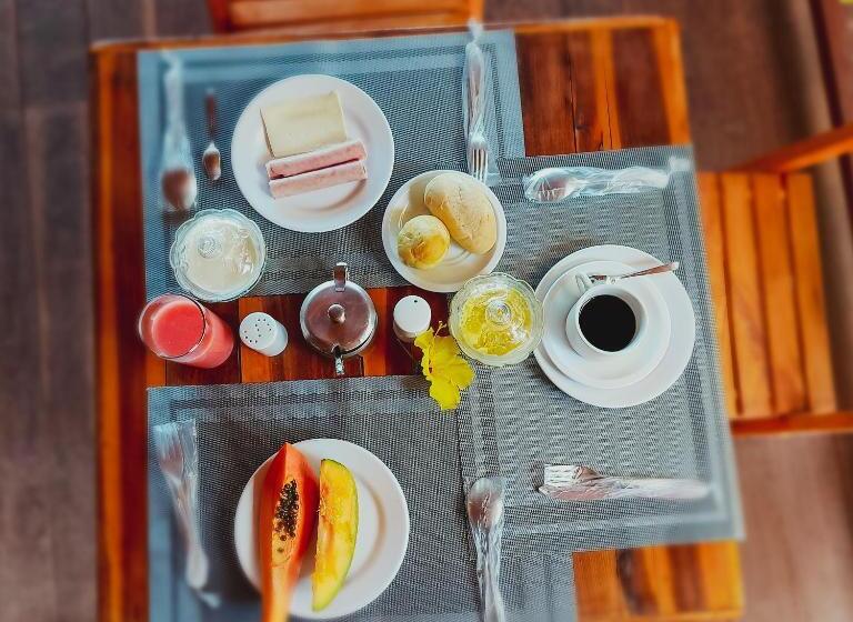 پانسیون Pousada Dunas Do Icarai