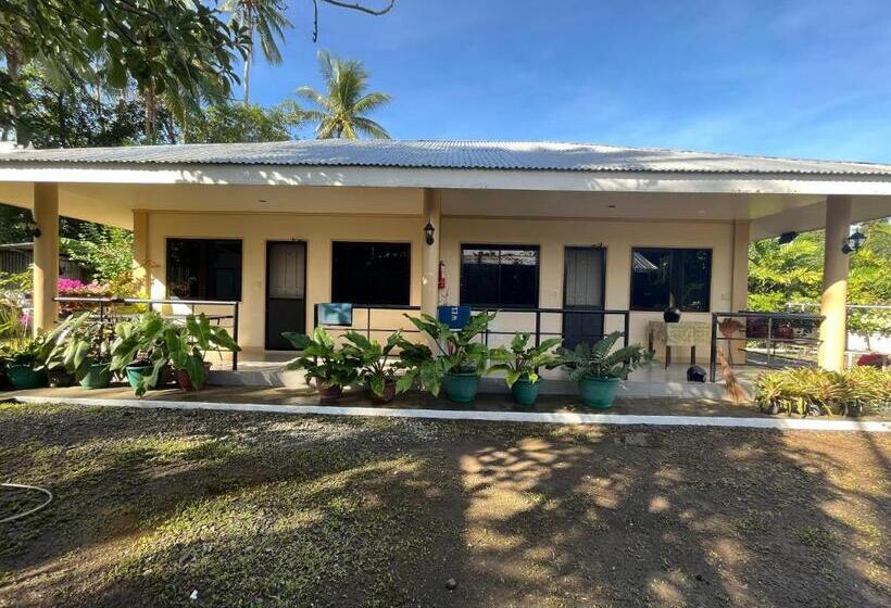 فندق صغير Veance Travellers Inn Pabuas Extension