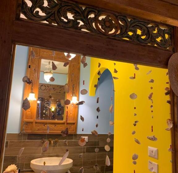 تختخواب و صبحانه La Casa Di Emanuella   Rooms & International Suites