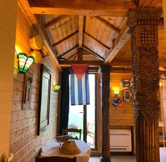 تختخواب و صبحانه La Casa Di Emanuella   Rooms & International Suites