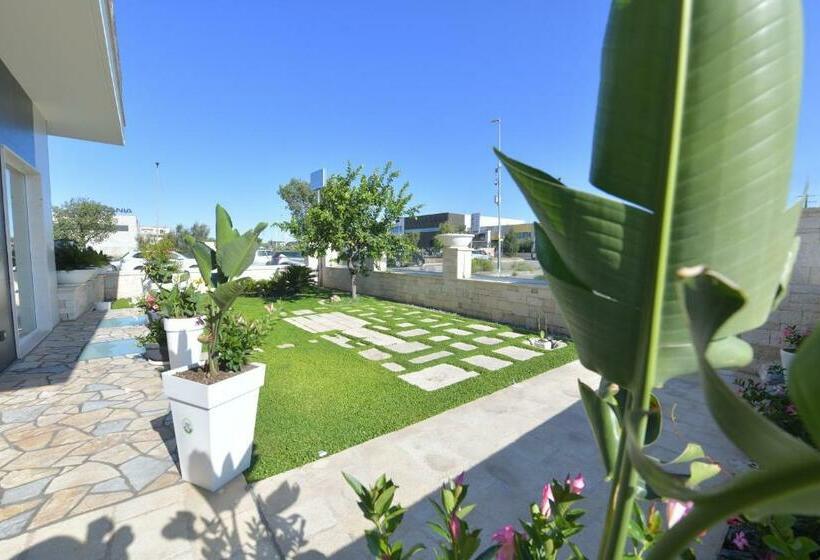 Noemi B&b