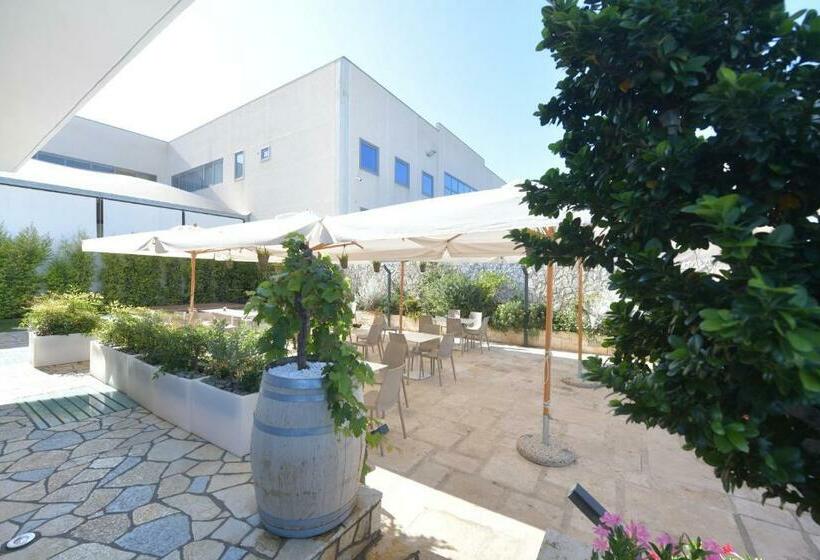 Noemi B&b