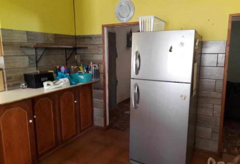 פנסיון Caledon Overnight Rooms