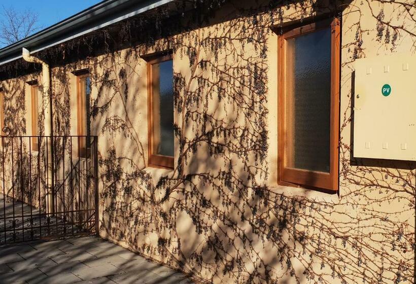 پانسیون Fechner Place Barossa, 1 Bed, 1 Bath & Wine