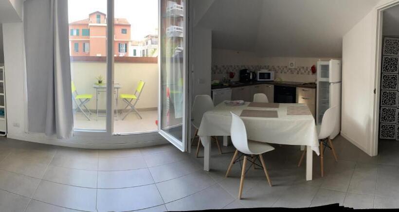 پانسیون Guesthouse Villa Jung